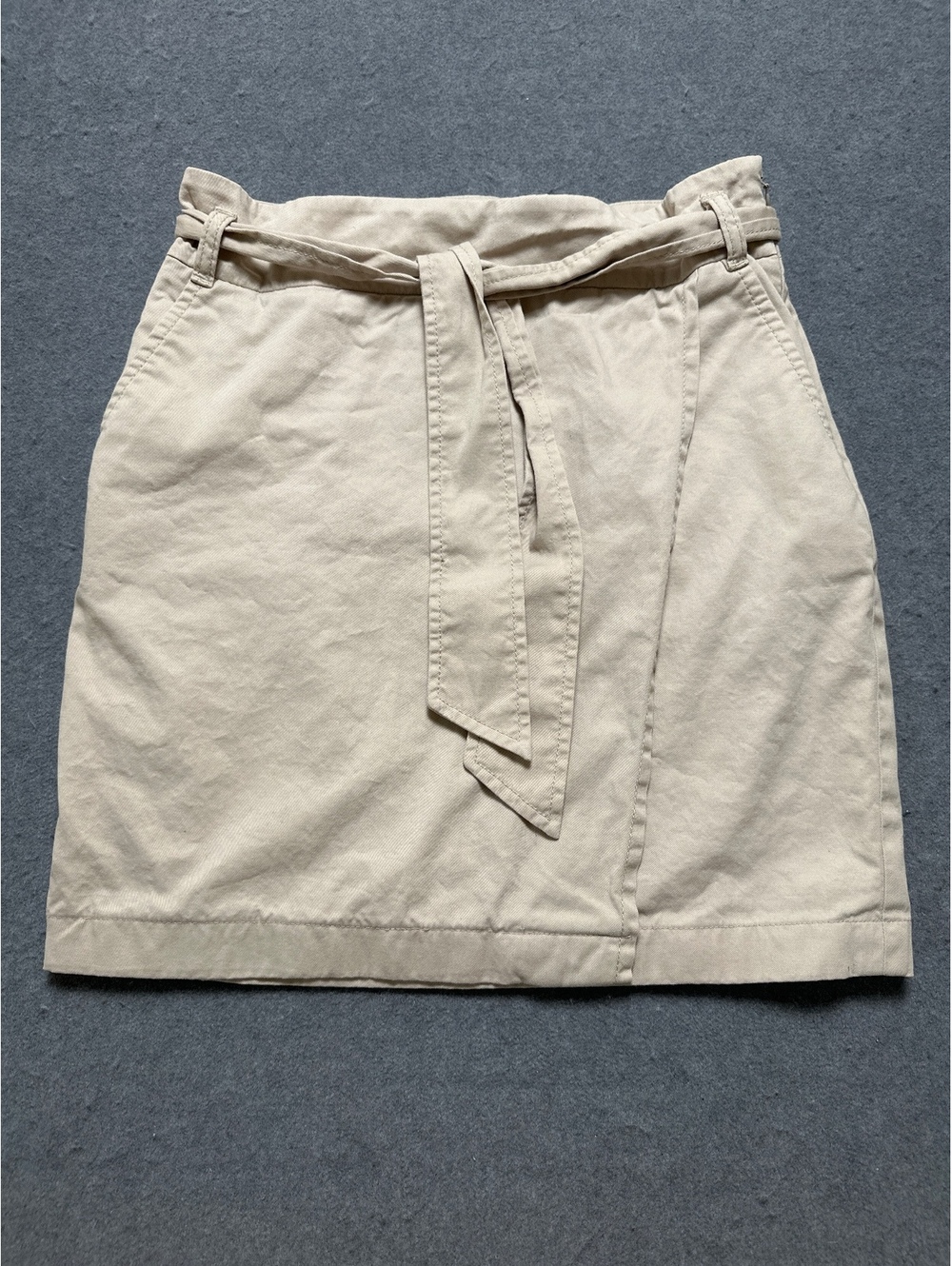 Ann Taylor Factory Petite Wrap Skirt 6P Beige Cotton Blend